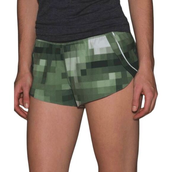 LULULEMON ATHLETICA Split Second Short II Size 6 - Picture 2 of 7